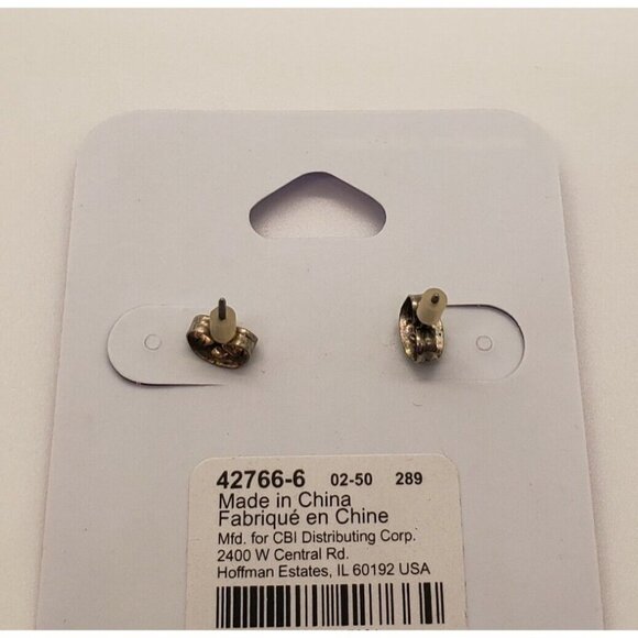 NWT Claires Silver Snake Skin Print Heart Shape Pierced Stud Post Back  Earrings - Picture 2 of 2